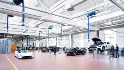 werkstatt_mitarbeiter